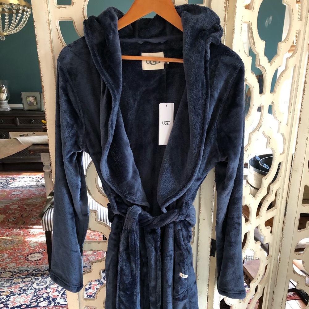 UGG Women’s Robe sz med